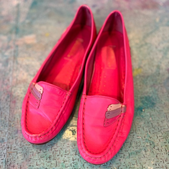 80s Hot Pink Loafers - Picture 2 of 6
